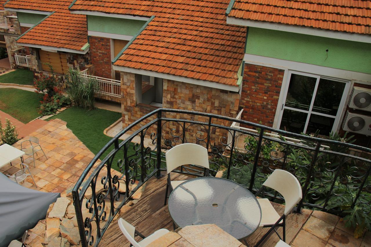 Shangri-La Hotel Muyenga Bugolobi Buitenkant foto